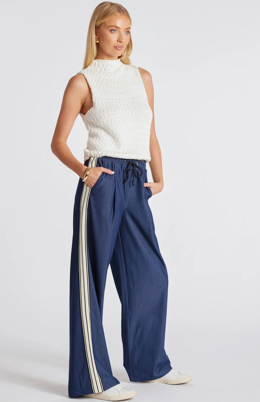 Sporty tencel pull on pant